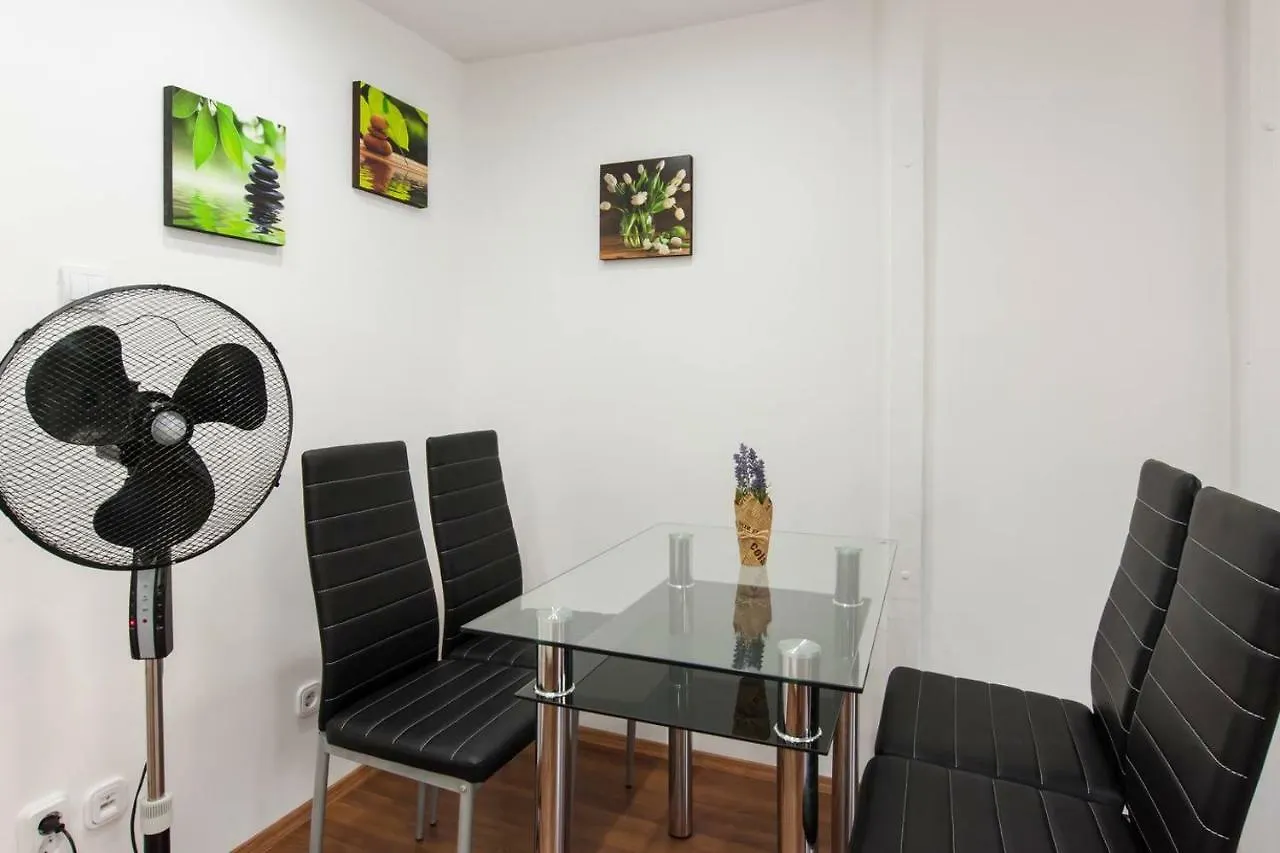 Apartment Bacso Bela Utca 8. Hotel Budapest Hungary